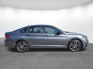 Used 2025 Volkswagen Jetta Sport video 2