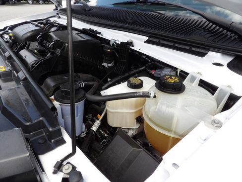 Used 2023 Ford E-450 and Econoline 450 Super Duty w/ Power Windows & Locks Group RWD image 31