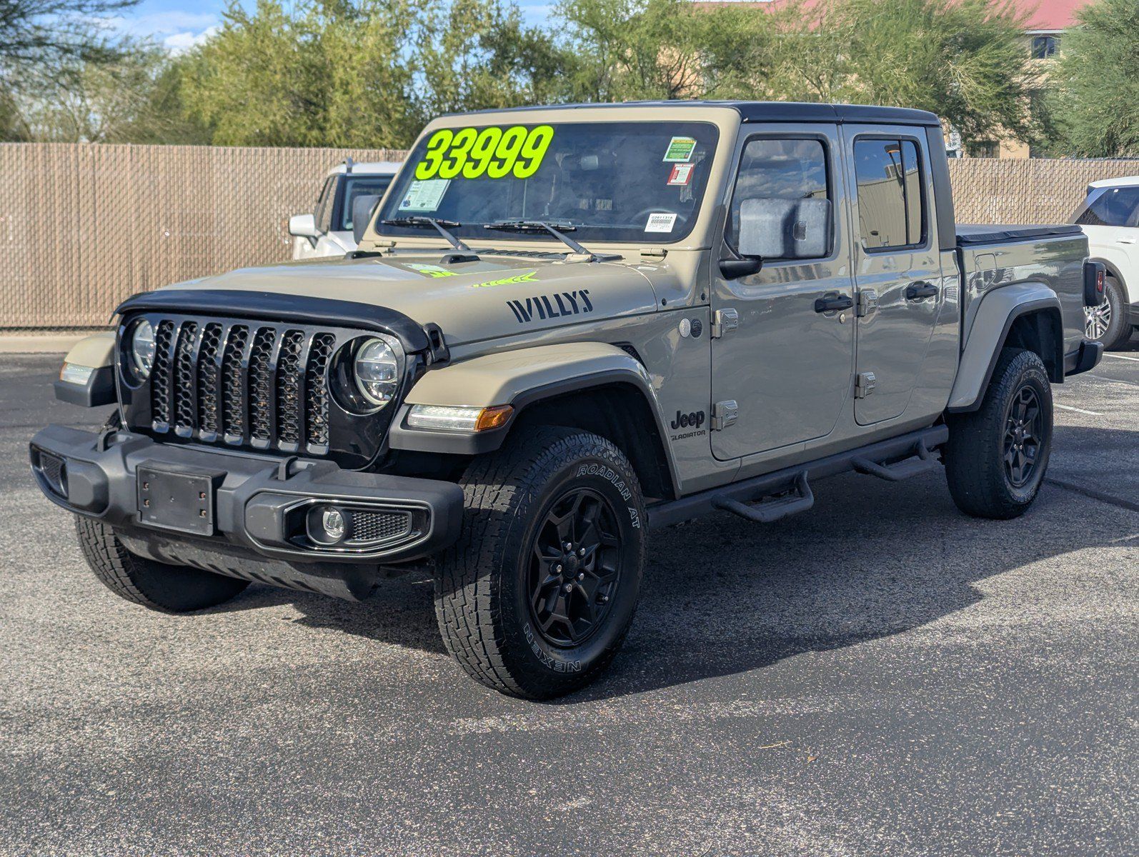 Used 2022 Jeep Gladiator Sport AWD/4WD image 6