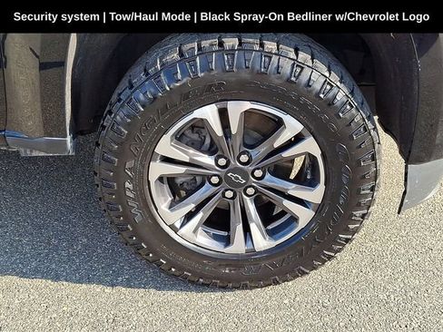 Used 2022 Chevrolet Colorado Z71 AWD/4WD image 13
