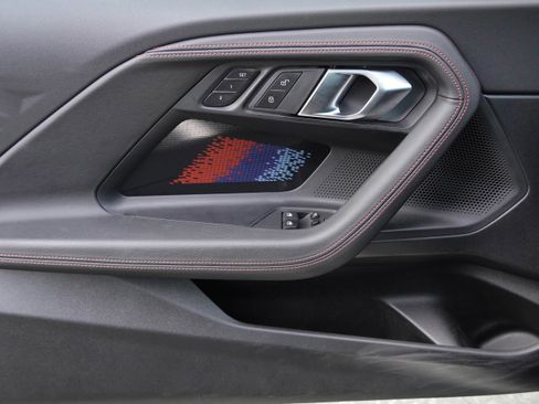 Used 2025 BMW M2 w/ Lighting Package image 31