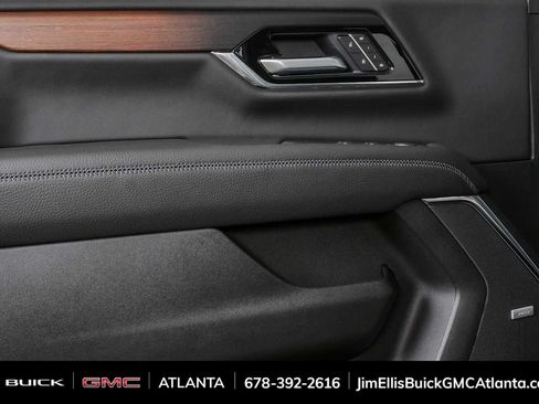 New 2026 GMC Yukon Denali w/ Advanced Technology Package AWD/4WD image 6