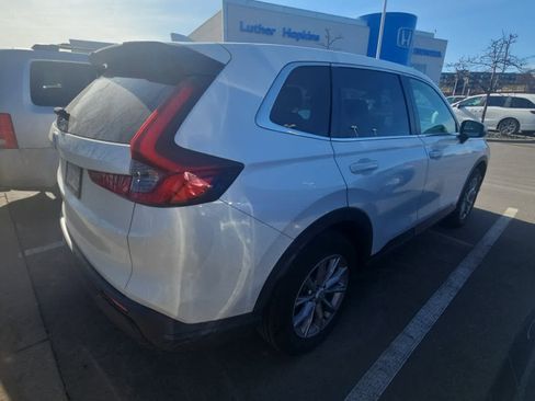 Used 2023 Honda CR-V EX image 3