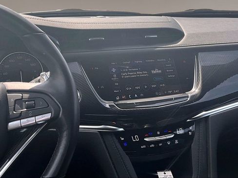Certified 2024 Cadillac XT6 Sport w/ LPO, ONYX Package AWD/4WD image 6