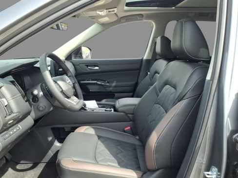 New 2026 Nissan Pathfinder Platinum AWD/4WD image 20