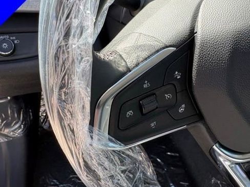 New 2026 Chevrolet Trax LT w/ Driver Confidence Package FWD image 10