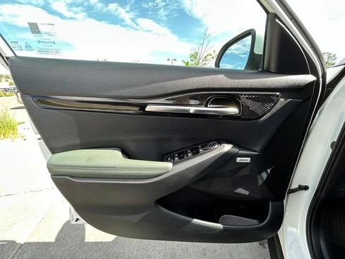 Used 2024 Kia Seltos SX w/ SX Sunroof Package AWD/4WD image 26