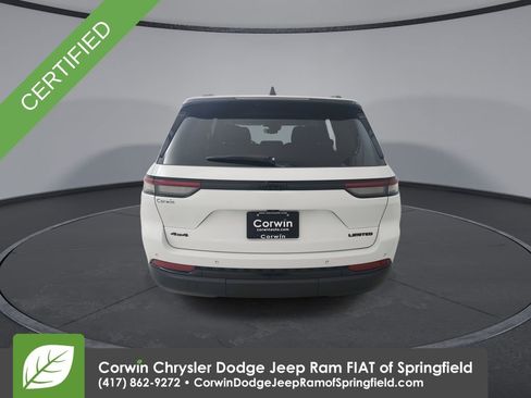 Certified 2023 Jeep Grand Cherokee Limited w/ Black Appearance Package image 7