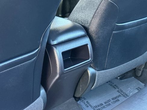 Used 2016 Toyota Camry SE FWD image 14