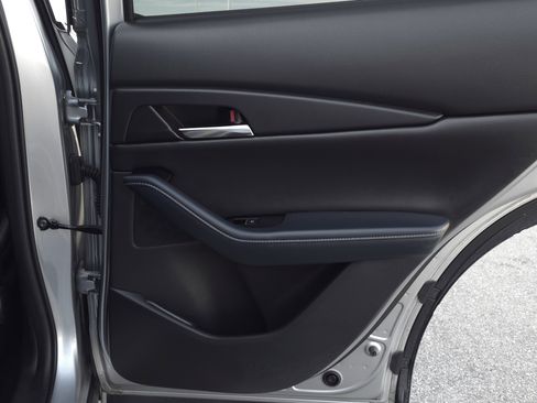 Used 2020 MAZDA CX-30 FWD w/ Preferred Package image 34