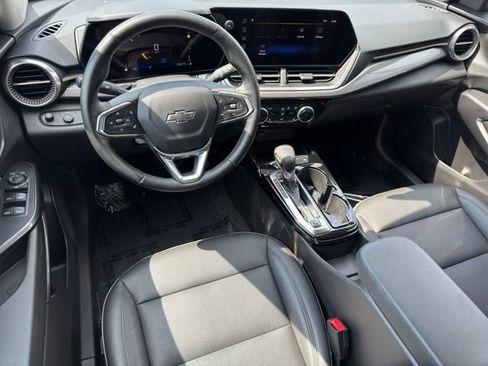 Used 2024 Chevrolet Trax ACTIV FWD image 10