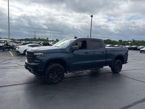 Used 2021 Chevrolet Silverado 1500 LT Trail Boss w/ Convenience Package II AWD/4WD image 3