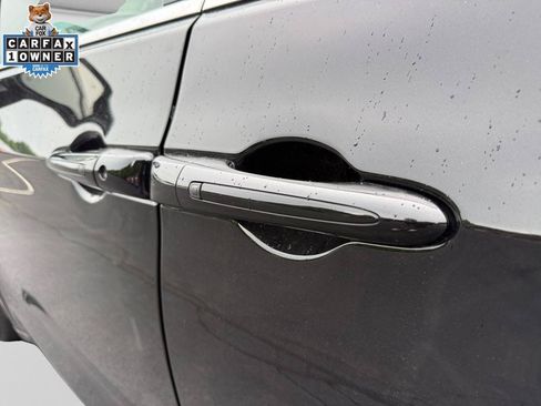 Used 2025 Chrysler Pacifica Select FWD image 30