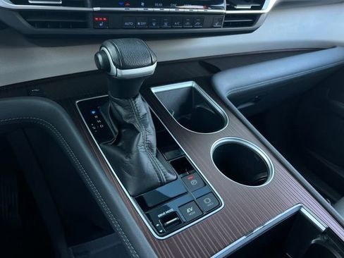 Used 2021 Toyota Sienna XLE image 25