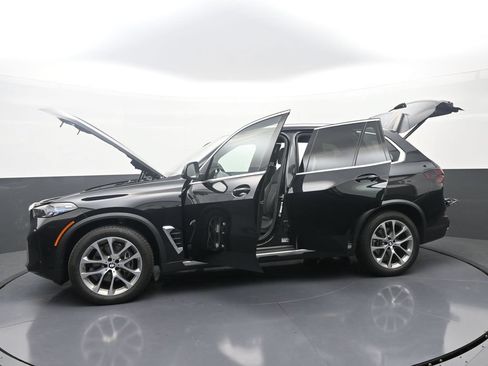 Used 2026 BMW X5 xDrive40i AWD/4WD image 41