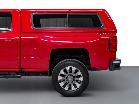 Used 2018 Chevrolet Silverado 2500 LT w/ LT Fleet Convenience Package AWD/4WD image 11