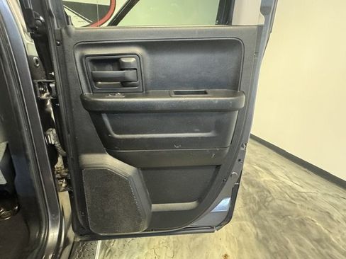 Used 2016 RAM 1500 Express AWD/4WD image 30
