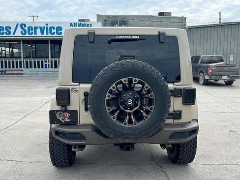 Used 2016 Jeep Wrangler Unlimited Sahara AWD/4WD image 6
