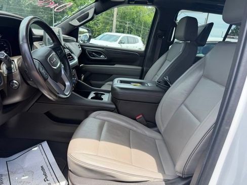 Certified 2021 GMC Yukon SLT w/ SLT Premium Package AWD/4WD image 17