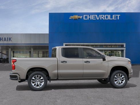 New 2026 Chevrolet Silverado 1500 Custom RWD image 5
