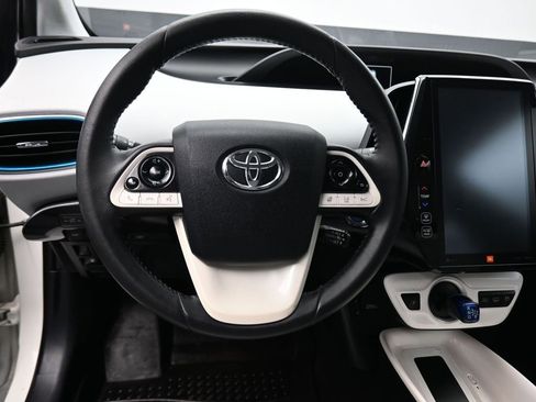 Used 2017 Toyota Prius Prime Advanced image 14
