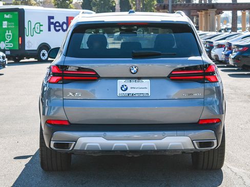 Used 2024 BMW X5 sDrive40i w/ Premium Package RWD image 5