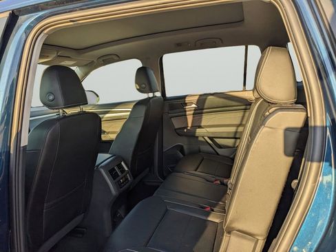 Certified 2023 Volkswagen Atlas SE w/ Panoramic Sunroof Package FWD image 16