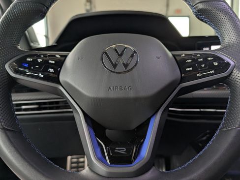 Used 2023 Volkswagen Golf R AWD/4WD image 21