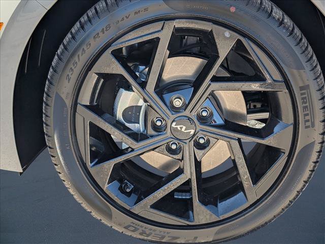 New 2027 Kia K5 GT-Line w/ GT-Line Premium Package FWD image 16