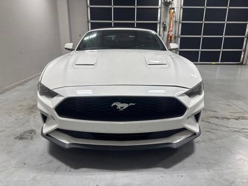 Used 2020 Ford Mustang GT Premium RWD image 3
