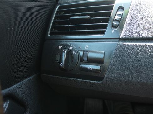 Used 2006 BMW X3 3.0i AWD/4WD image 16