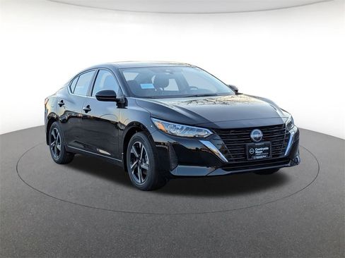 New 2025 Nissan Sentra SV image 3