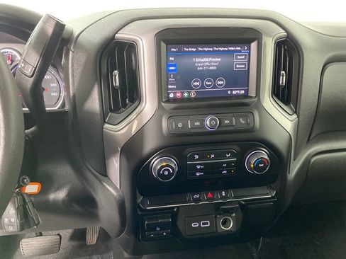 Used 2021 Chevrolet Silverado 1500 Custom w/ Custom Max Trailering Package image 17