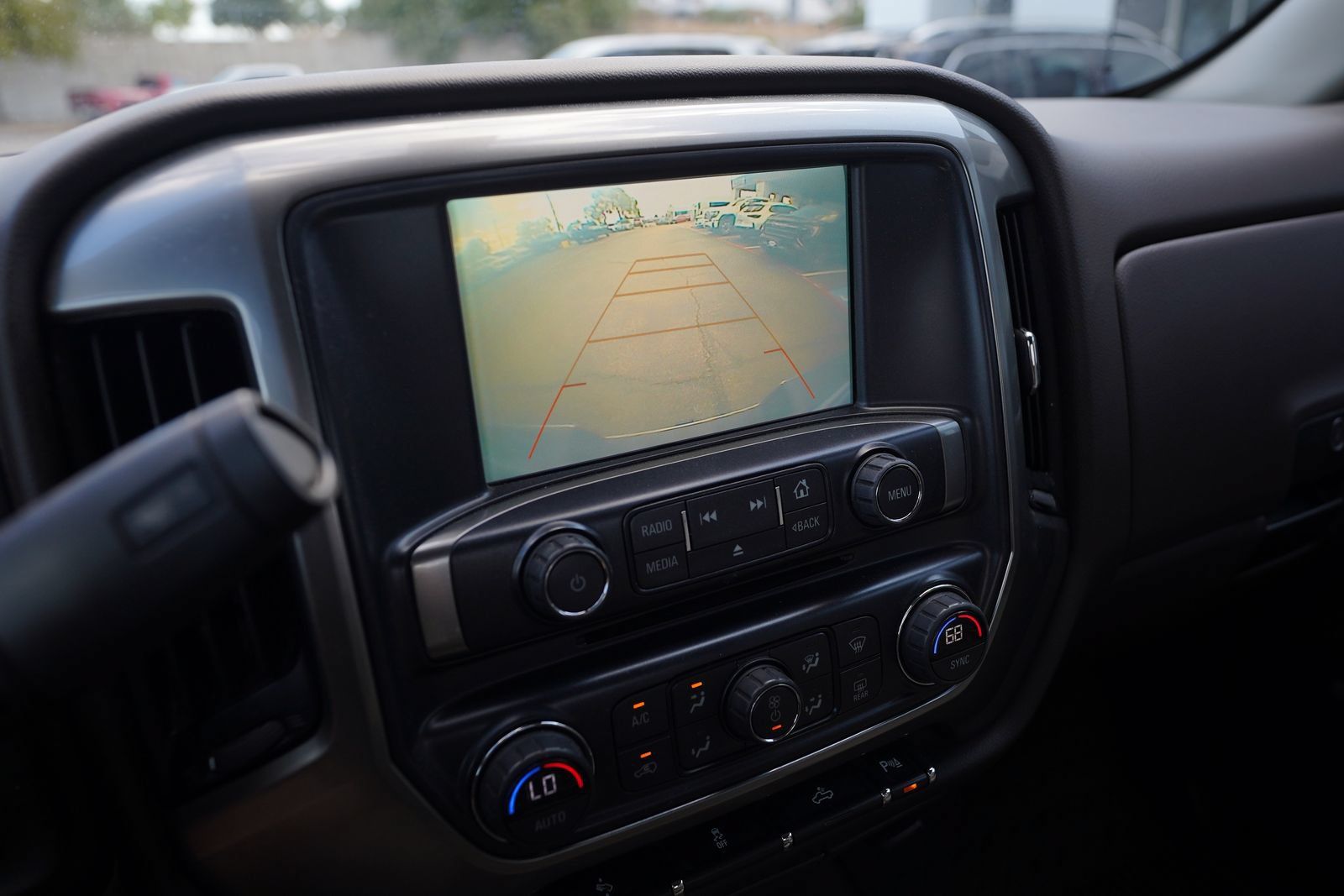 Used 2018 Chevrolet Silverado 1500 LT w/ Texas Edition RWD image 13