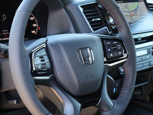 New 2026 Honda Ridgeline Black Edition image 12