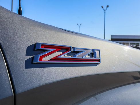 Used 2023 Chevrolet Silverado 1500 LTZ image 12