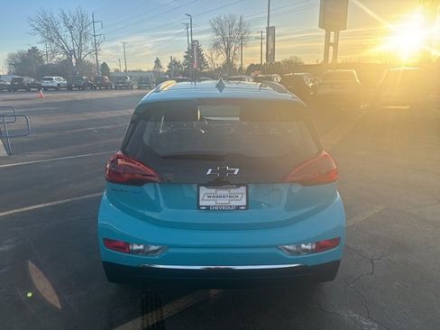 Used 2021 Chevrolet Bolt Premier w/ Infotainment Package image 4