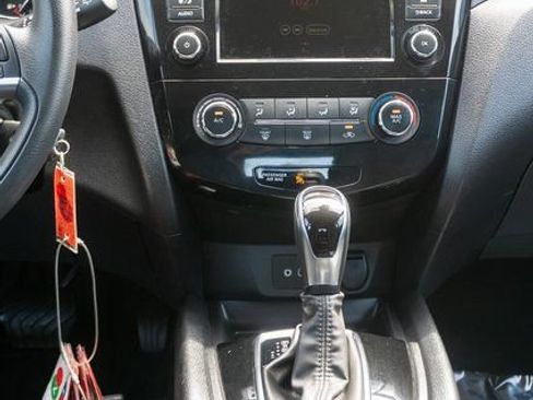 Used 2022 Nissan Rogue Sport S AWD/4WD image 15