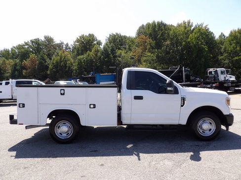 Used 2018 Ford F250 XL w/ Power Equipment Group RWD image 9