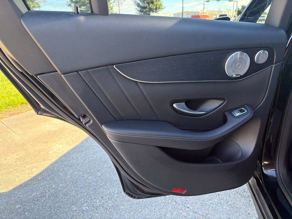 Used 2021 Mercedes-Benz GLC 300 image 14