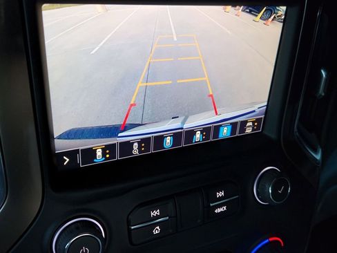 Used 2022 Chevrolet Silverado 1500 High Country w/ Technology Package image 22