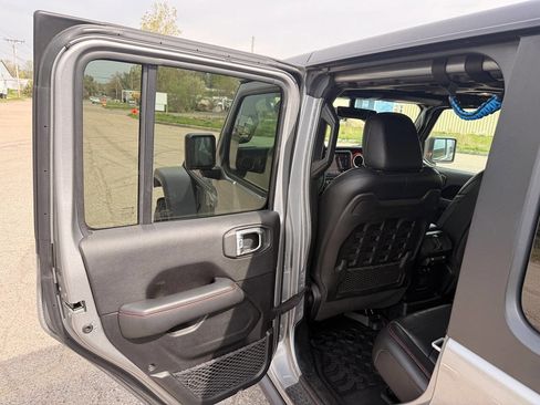 Used 2019 Jeep Wrangler Unlimited Rubicon AWD/4WD image 11