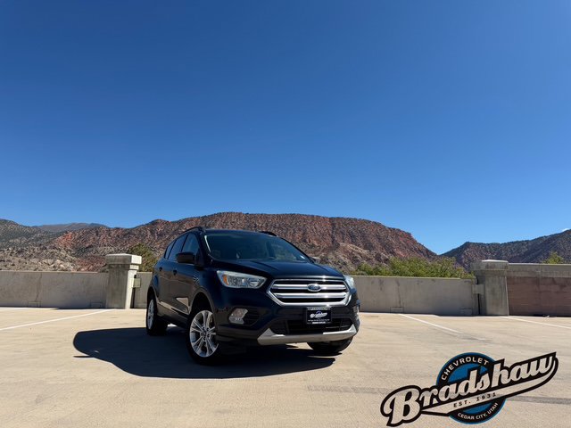 Used 2018 Ford Escape SE AWD/4WD image 2