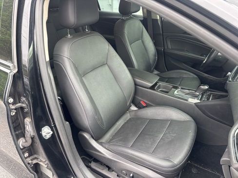Used 2018 Buick Regal Essence w/ Driver Confidence Package #1 AWD/4WD image 8