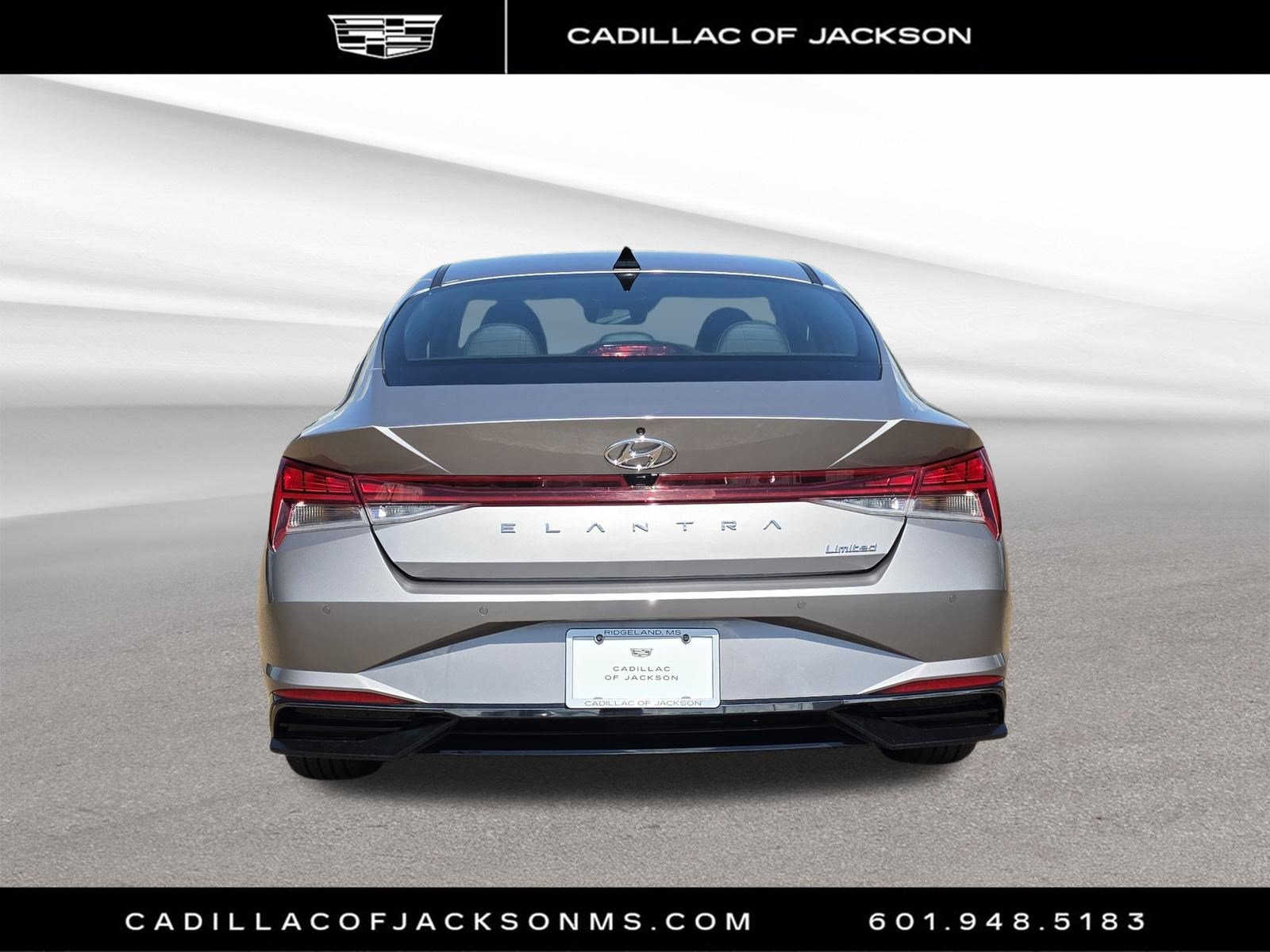 Used 2023 Hyundai Elantra Limited w/ Cargo Package FWD image 6
