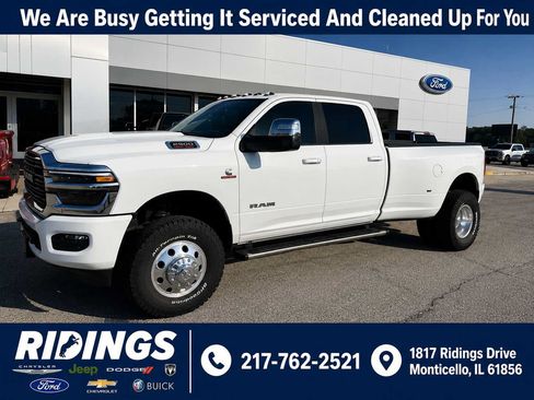 Used 2025 RAM 3500 Laramie AWD/4WD image 1