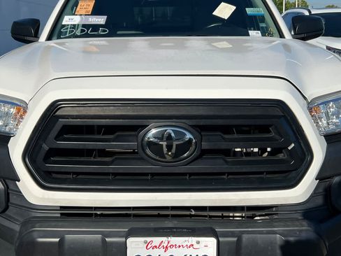 Used 2022 Toyota Tacoma SR RWD image 12