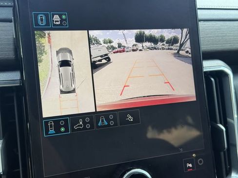 Used 2024 GMC Acadia Denali w/ Super Cruise Package FWD image 16