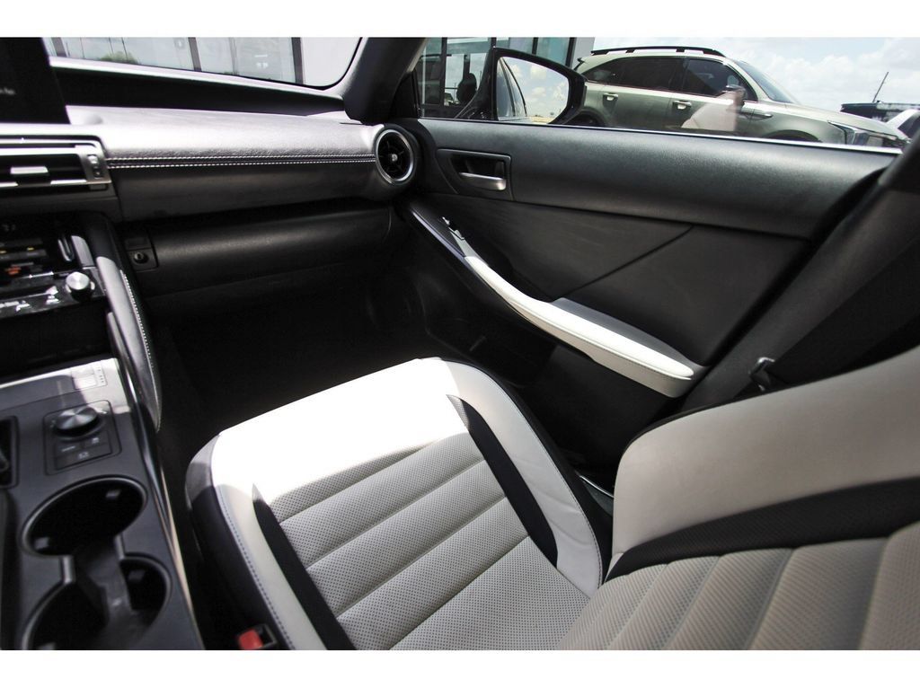 Used 2022 Lexus IS 350 F Sport w/ Accessory Package RWD image 11