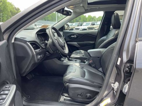 Used 2022 Jeep Cherokee Latitude Lux w/ Sun & Sound Group AWD/4WD image 27